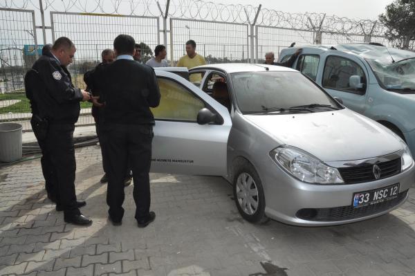 Fırın denetimine giden resmi araç kundaklandı