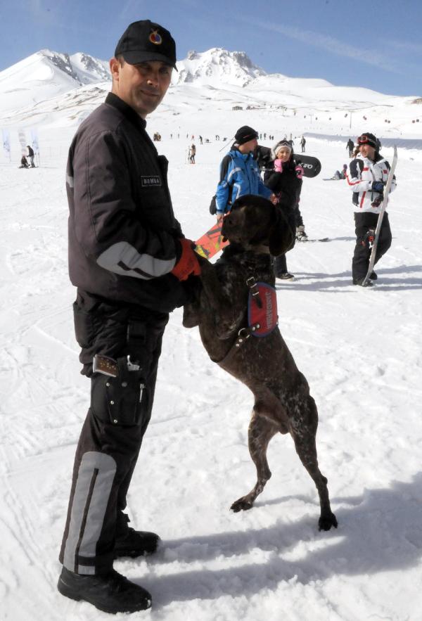 Erciyes'te güvenliği JAK timleri sağlıyor