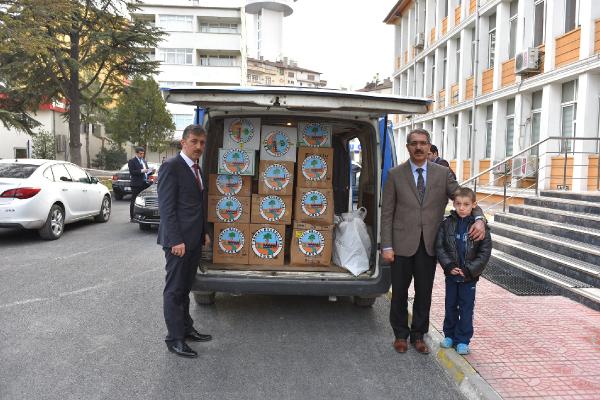 Turhal'da Belediye çalışanlarından, Sur'daki güvenlik güçlerine yiyecek paketi