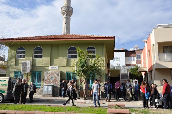 Okulda düşerek ölen liseli kız toprağa verildi