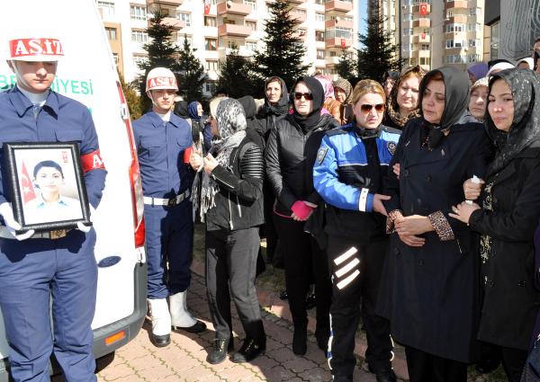 Ankara'da bombalı saldırıda şehit olan Ayşegül, Kayseri'de toprağa verildi