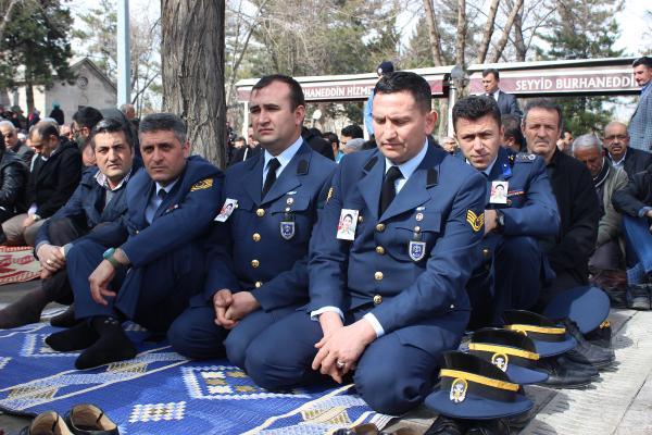 Ankara'da bombalı saldırıda şehit olan Ayşegül, Kayseri'de toprağa verildi