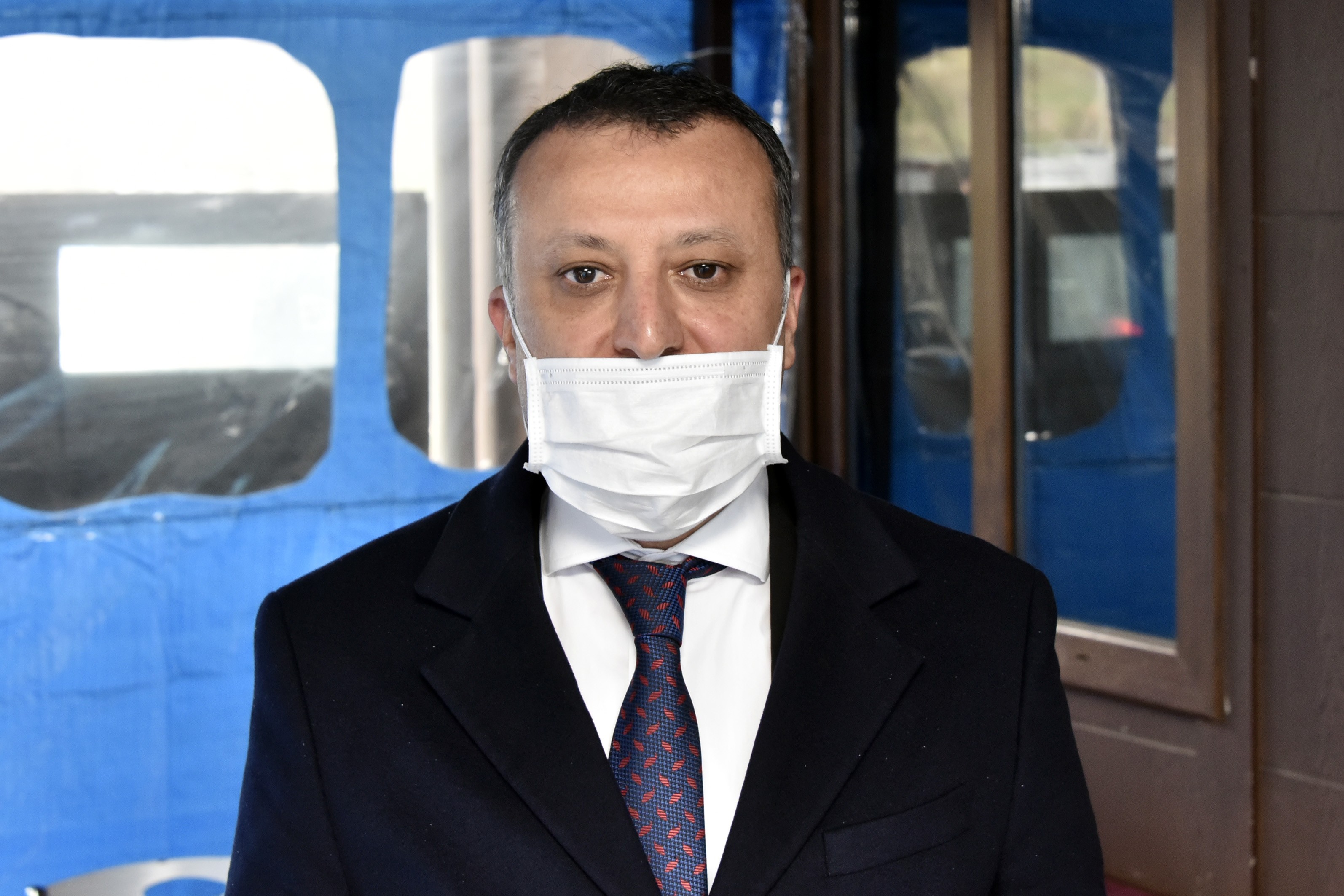 Vali’den gurbetçilere "Gelmeyin" çağrısı