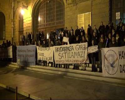 Haydarpaşa Garı için eylem...