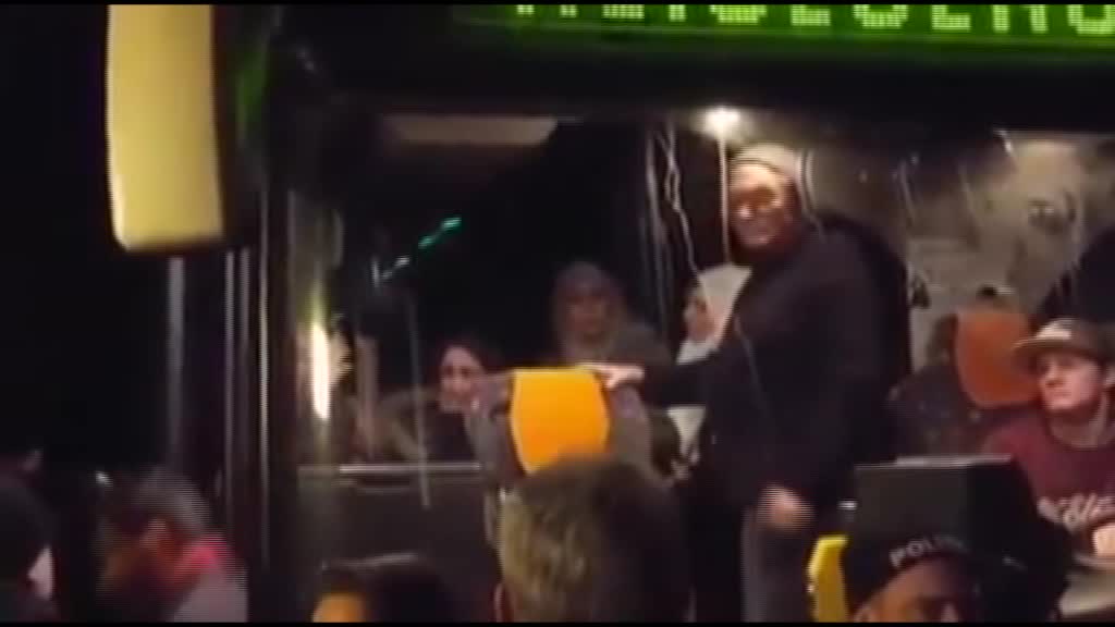Almanya’da aşırı sağcıların tepkisi sığınmacıları ağlattı
