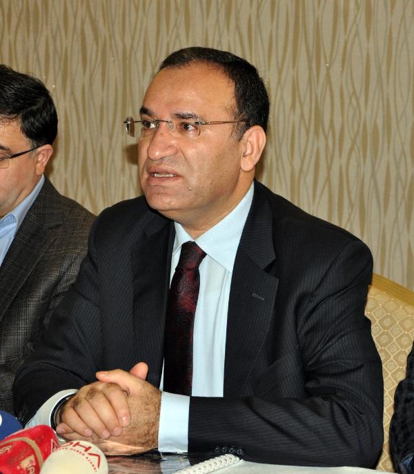 Bozdağ: Darbe yasalarının anası 1982 anayasasıdır