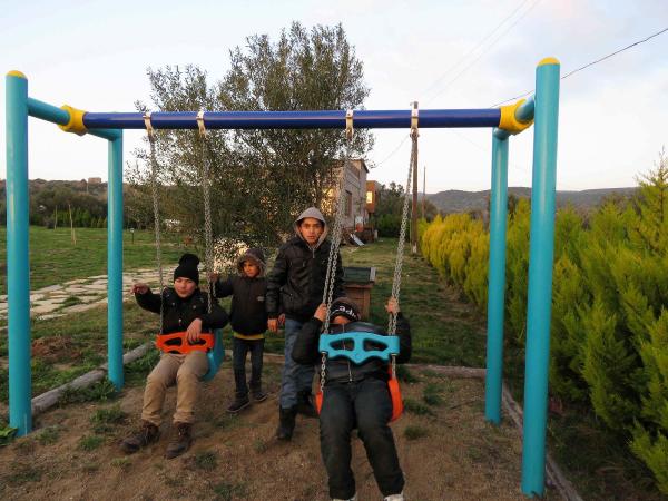 Ayvacık'ta 112 mülteci yakalandı