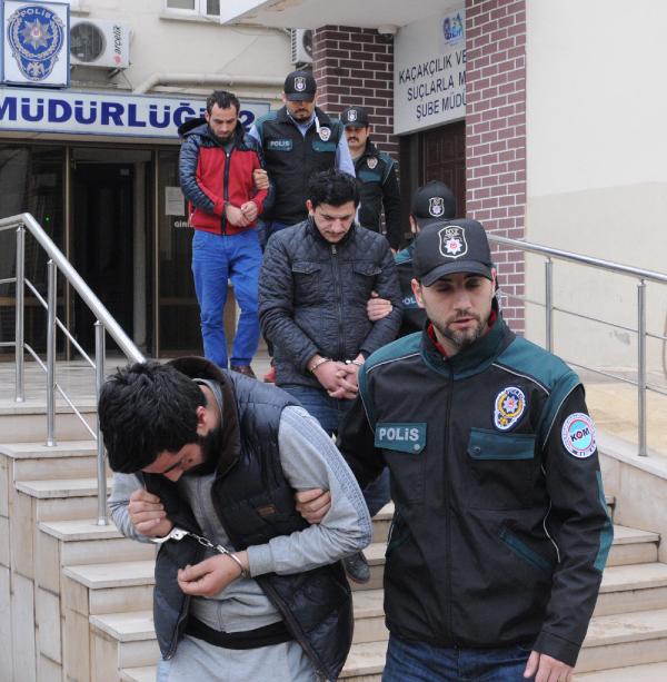 Laboratuvar ile uyuştucu yapıp satacaklardı