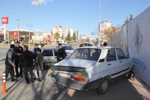 Adıyaman'da otomobiller çarpıştı: 1 yaralı