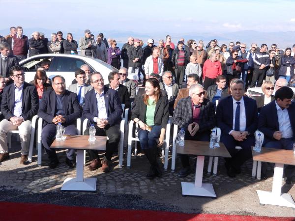 'Şafak Pavey Gençlik Merkezi' törenle açıldı
