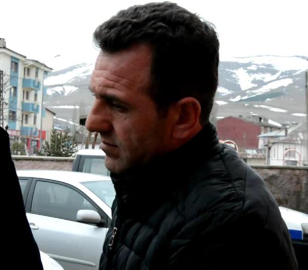 Sahte 200 lirayı bozdurmak isterken yakalandı