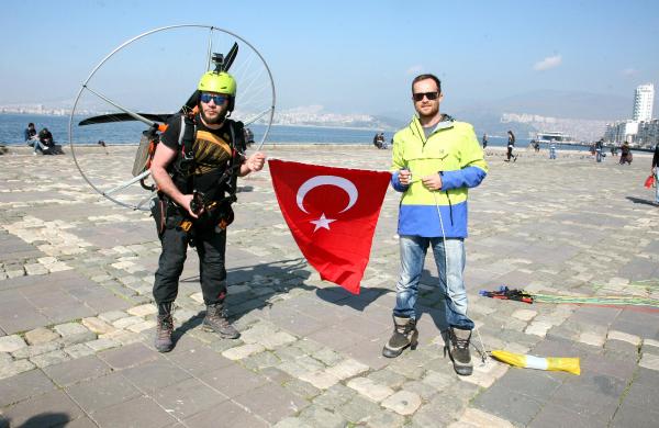 Şehitlere gökyüzünde saygı