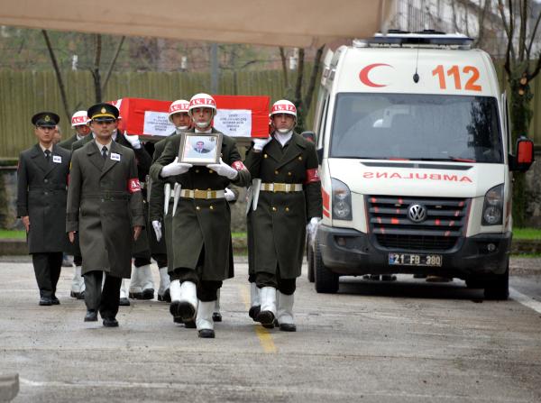 Sur'da şehit olan 2 uzman çavuş, törenle uğurlandı