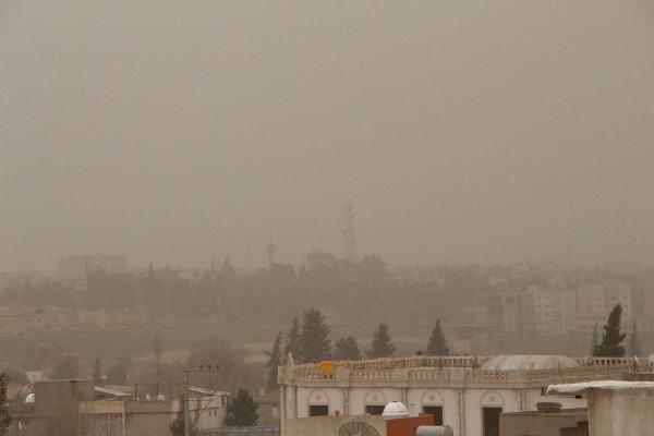 Nusaybin'de toz fırtınası
