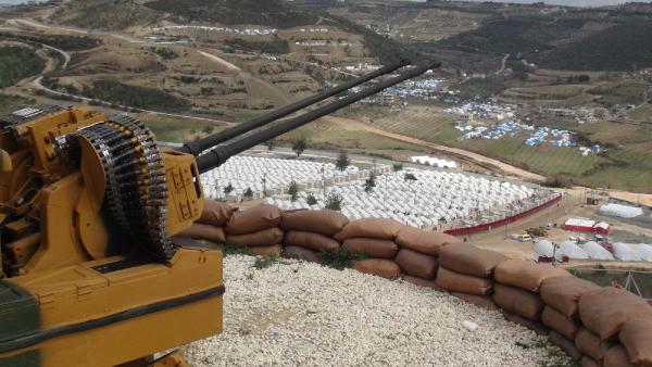 Hatay'ın Suriye sınırında güvenlik önlemleri üst seviyede