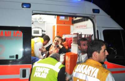TEM'de 5 aracın karıştığı zincirleme kazada 4 yaralı