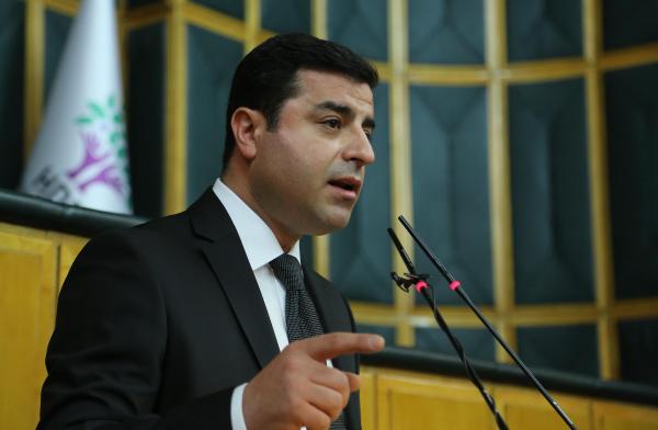 Selahattin Demirtaş : AKP IŞİD'in siyasi uzantısıdır