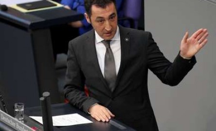 Cem Özdemir: Almanya, Ermeni soykırımını tanısın