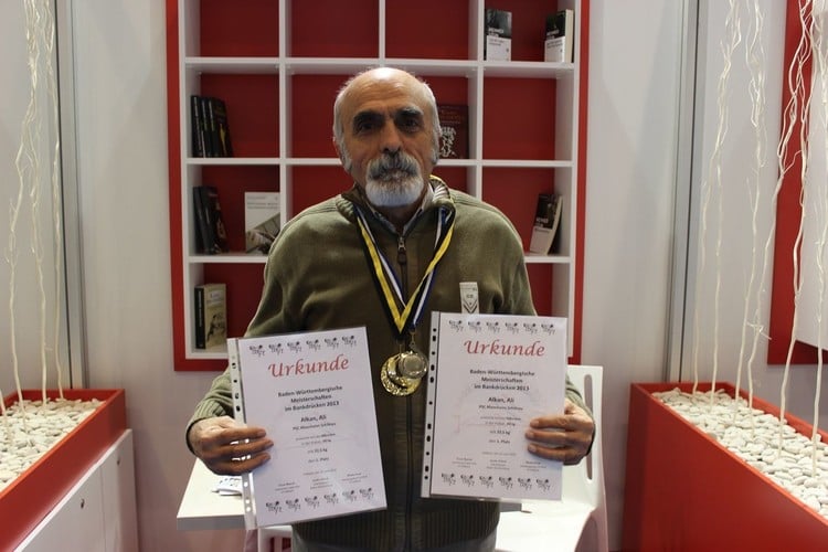 63 yaşında madalya aldı