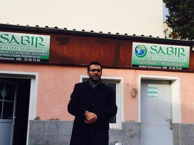 Tabutsuz defin başladı