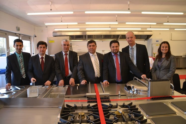 Öztiryakiler Almanya'da