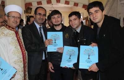 Gaziantep’te işitme engelliler işaret diliyle hutbe dinledi
