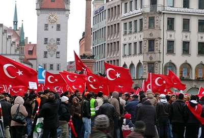 PEGİDA karşıtları 5 Ocak'ta yürüyecek