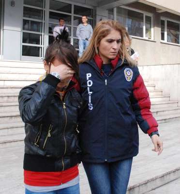 Çalıştığı iş yerini soydu