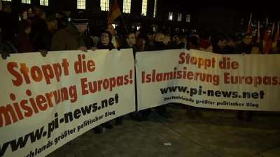 Köln ırkçılara geçit vermedi