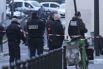 Fransa'da polise silahlı saldırı