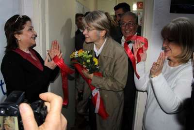 Emine Ülker Tarhan, seçim startını memleketi Tarsus'tan verdi (2)