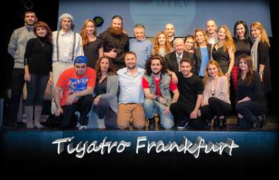Tiyatro Frankfurt şehir şehir geziyor