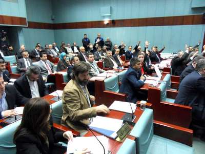Avcılar’daki 4 kat engelini aşacak yeni imar planı için meclisten onay