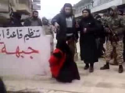 El Nusra 1 kadını infaz etti