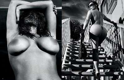 Kardashian’lar Love dergisi için soyundu