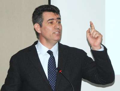 'Dibine kadar siyaset yapıyoruz'