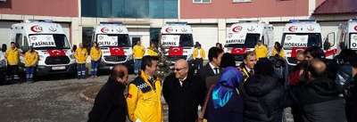 Ambulans kamerası yol vermeyen sürücüleri görüntüleyecek
