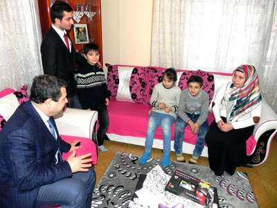 Lösemi hastası Sebahattin evde karne aldı