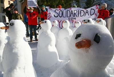 Davos toplantıları protesto edildi
