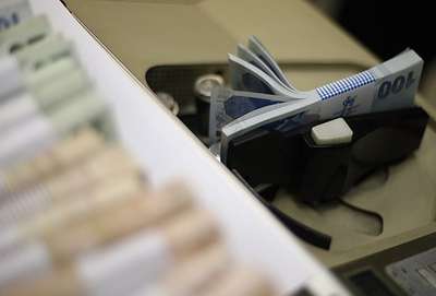 İran dolar yerine TL kullanacak