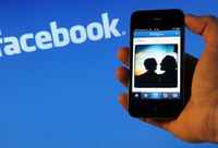 Almanya Facebook'u uyardı