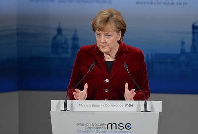 Merkel: Rusya'yı silahla yenemeyiz