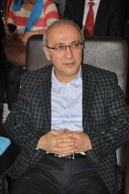 Bakan Elvan: Cumhurbaşkanı ve başbakanı itibarsızlaştırma kampanyaları yürütülüyor