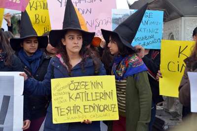 Özgecan'ın öldürülmesini protesto ettiler