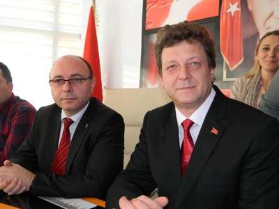 Çifte vatandaş Ak Parti'den aday adayı