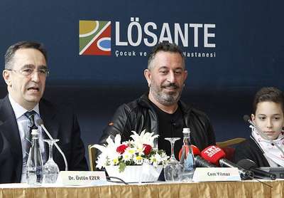 Cem Yılmaz'dan LÖSEV'e destek
