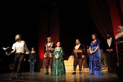 Kürtçe 'Hamlet' Van'da ilgiyle izlendi