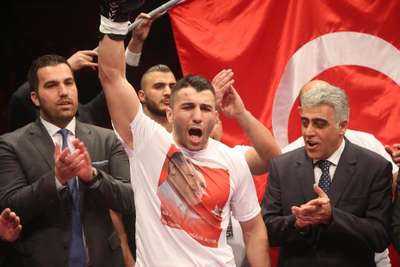 Altın kemer, ABD'li Thompson oldu