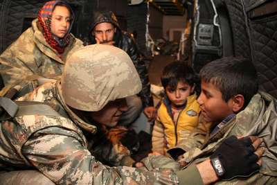 Mehmetçik, Suriyelileri donmaktan kurtardı