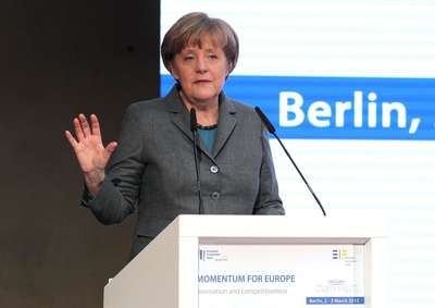 Merkel'den AB'ye reform çağrısı